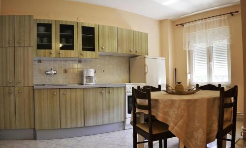 Apartments With A Swimming Pool Banjol (rab) - 11382