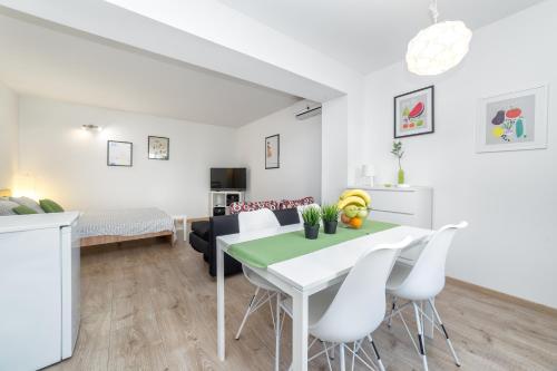 Apartments Tonka Centar