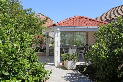 Apartments With A Parking Space Lumbarda (korcula) - 4473