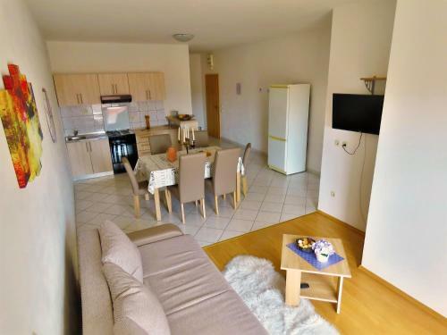 Apartments Zvone