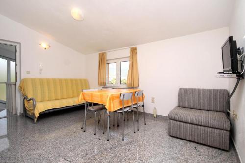 Apartment Kastel Stafilic 9211b