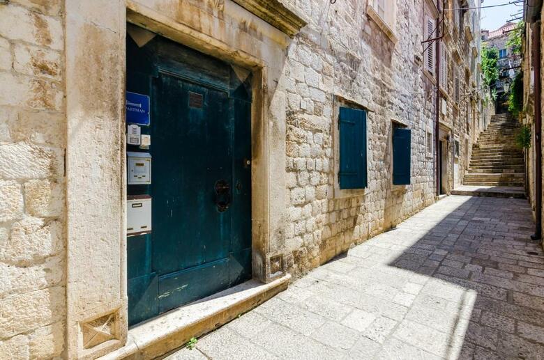 Apartamentos Old Town Baroque Palace Accommodation