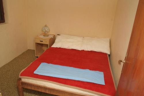Apartments By The Sea Rogoznica - 4263