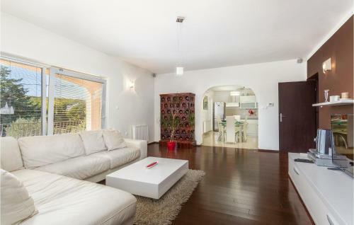 Two-bedroom Apartment In Silo