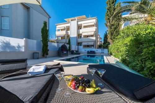 Apartments Villa Maelise