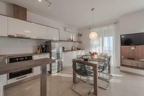 Apartments Villa Maelise