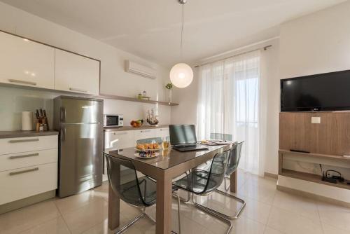 Apartments Villa Maelise