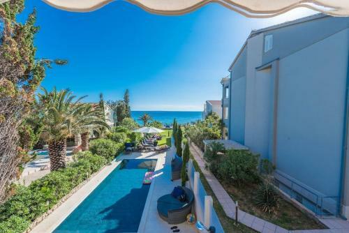 Apartments Villa Maelise