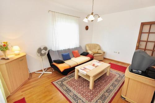 Apartment Seget Donji 10023c
