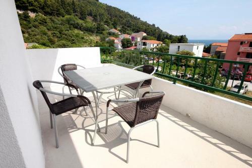 Apartment Drvenik Donja Vala 6701b