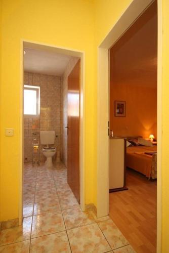 Hostal Twin Room Makarska 6834a