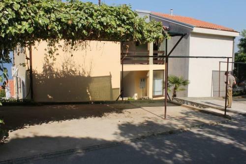 Apartments With A Parking Space Ravni (labin) - 7613