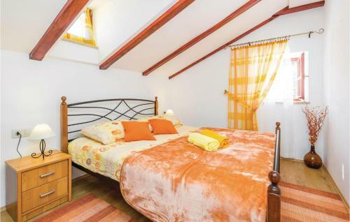 Holiday Home Sveti 06