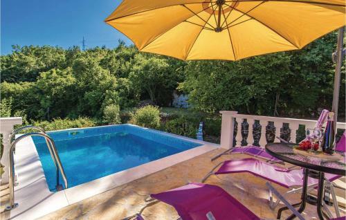 Holiday Home Sveti 06
