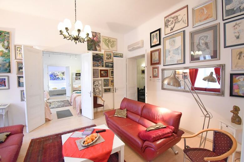 Donos Apartments