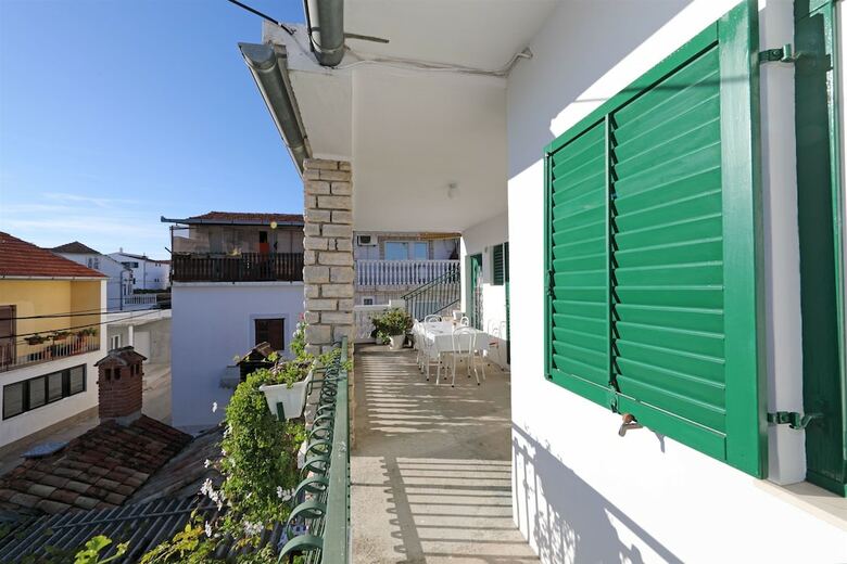 Apartment Grozdana