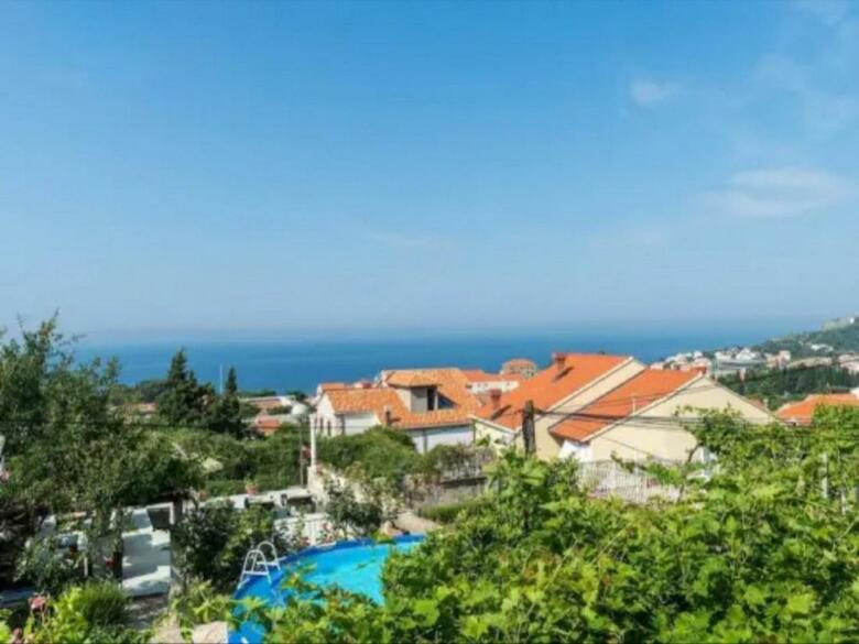 Apartments Nicol