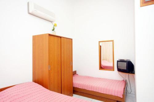 Apartments With A Parking Space Vodice - 4236