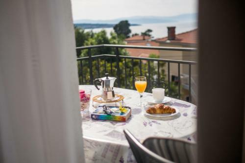 Apartment Karamarko
