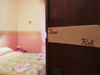 Hostal Robby's House B&B