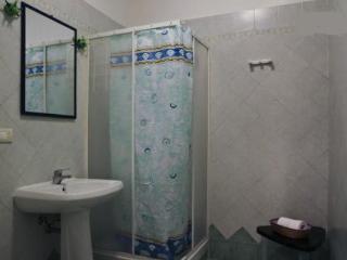 Hostal Robby's House B&B