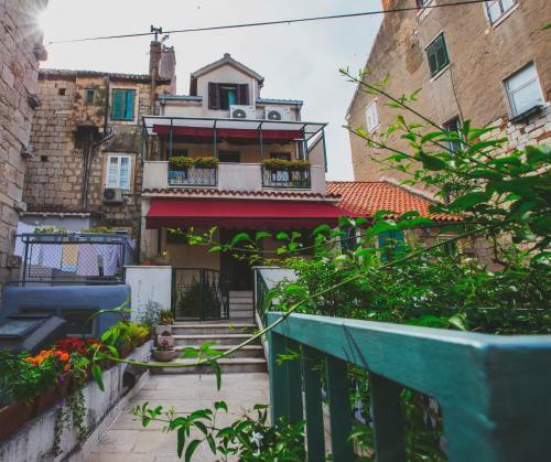 Hostal Guesthouse Fjaka