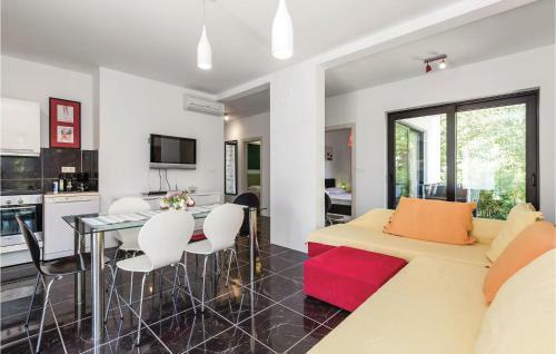 Holiday Home Kampor I