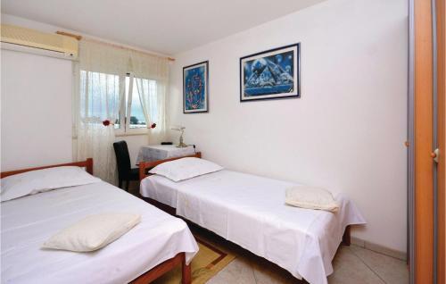 Apartment Split *lxxviii *