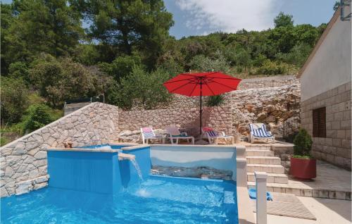 Holiday Home Pucisca With Hot Tub I