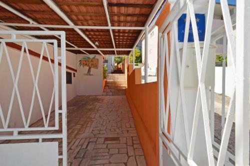 Apartment Arbanija 8651d