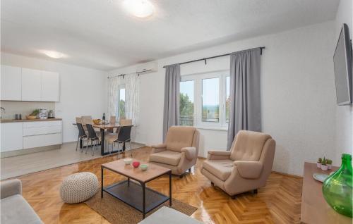 Holiday Apartment Malinska 01
