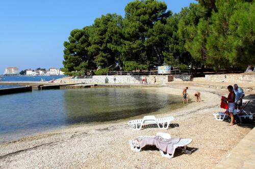 Hostal Apartments With A Parking Space Porec - 2217