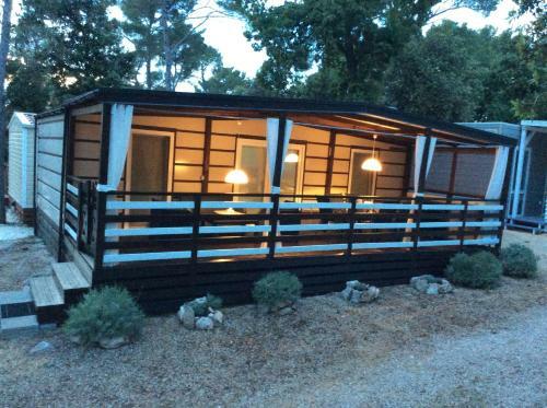 Mobile Home Shelbox