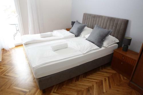 Hostal Guesthouse Villa Kolonada