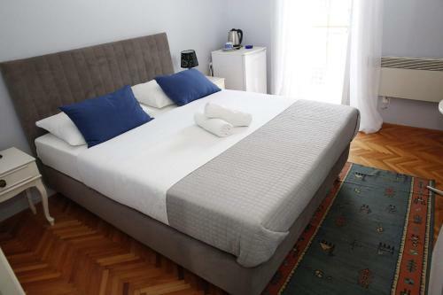 Hostal Guesthouse Villa Kolonada