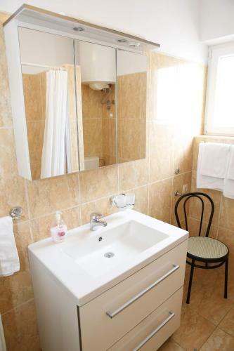 Hostal Guesthouse Villa Kolonada