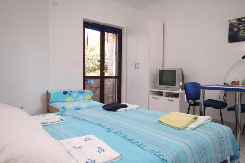 Apartments With A Parking Space Fazana - 7234