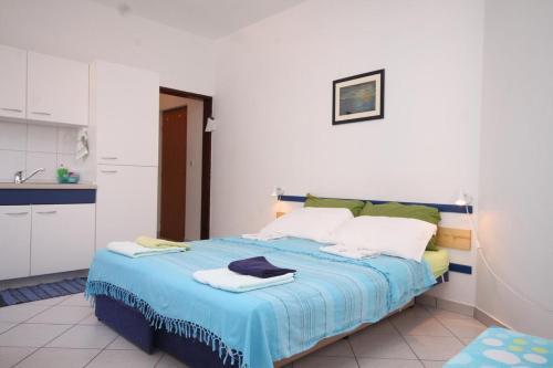 Apartments With A Parking Space Fazana - 7234