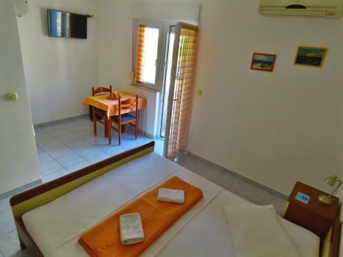 Apartments Srdan