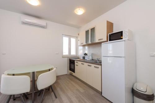 Apartments Robi