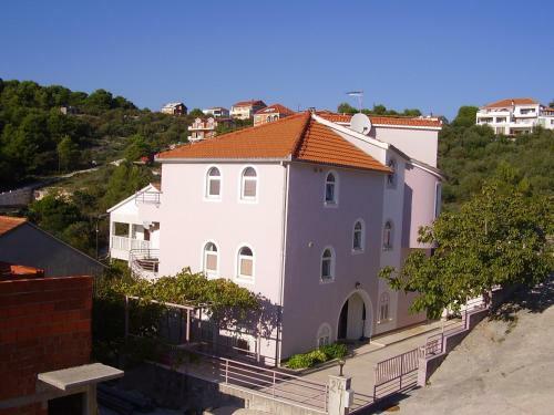 Apartamentos Villa Stella