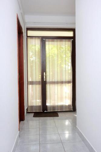 Apartments With A Parking Space Novalja (pag) - 9327