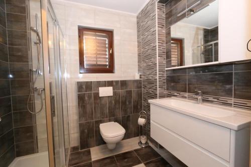 Apartments With A Parking Space Novalja (pag) - 9327