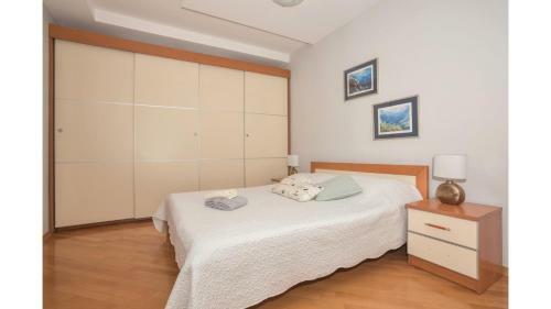 Brkic Apartment