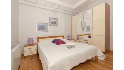Brkic Apartment