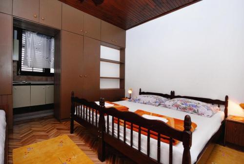 Apartment Selce 2381c