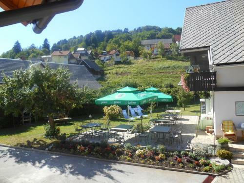 Hostal Apartments & Rooms Preseren
