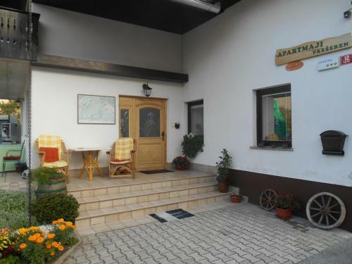 Hostal Apartments & Rooms Preseren
