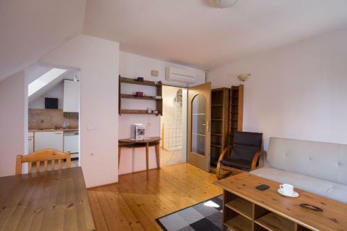 Apartment ?abjak Tour As