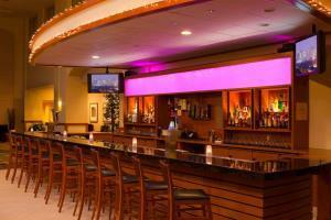 Hotel Embassy Suites Boston Logan Airport